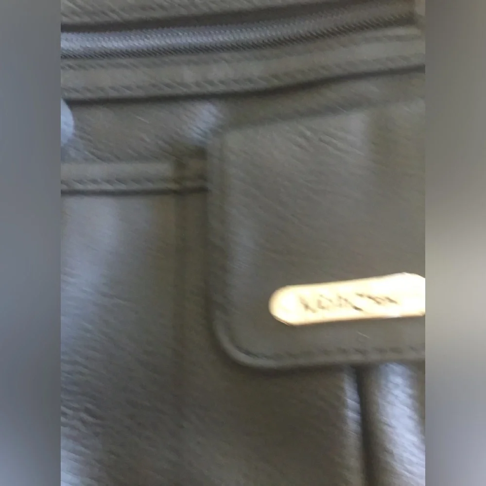 Muti Sac‎ Black Shoulder Strap Purse Preloved